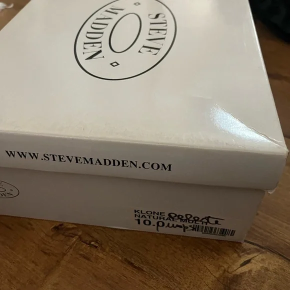 Steve Madden Teal Suede Heels - Picture 7 of 7